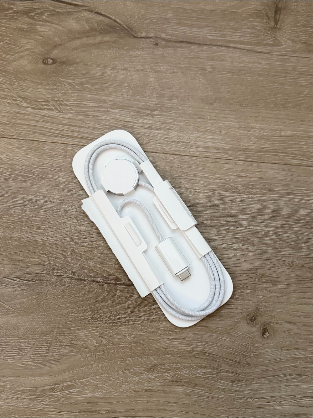 Apple Watch Magnetic Fast Charger to USB-C Cable with white braided design